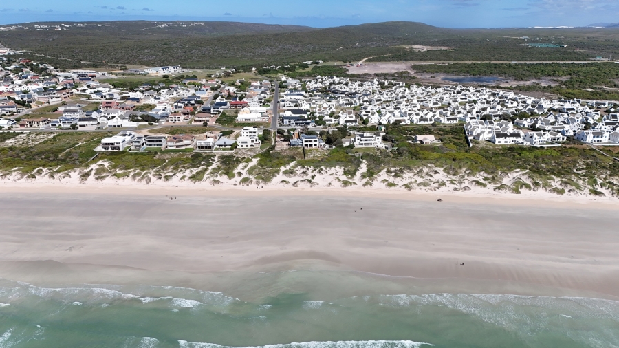 4 Bedroom Property for Sale in Struisbaai Western Cape